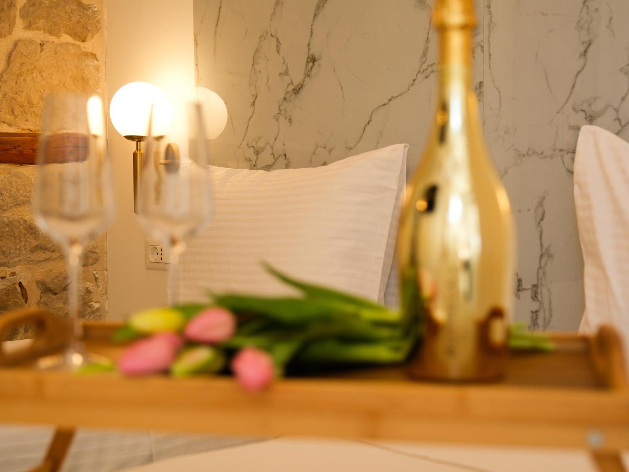 Prisca Luxury Rooms With Breakfast Сплит Экстерьер фото