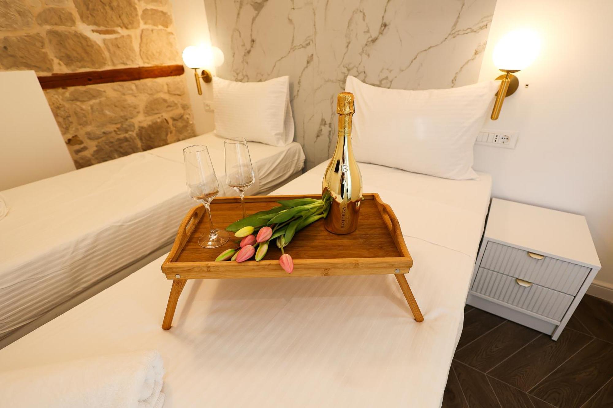 Prisca Luxury Rooms With Breakfast Сплит Экстерьер фото